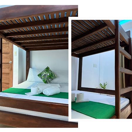 The Palms Resort & Bar San Narciso Екстер'єр фото
